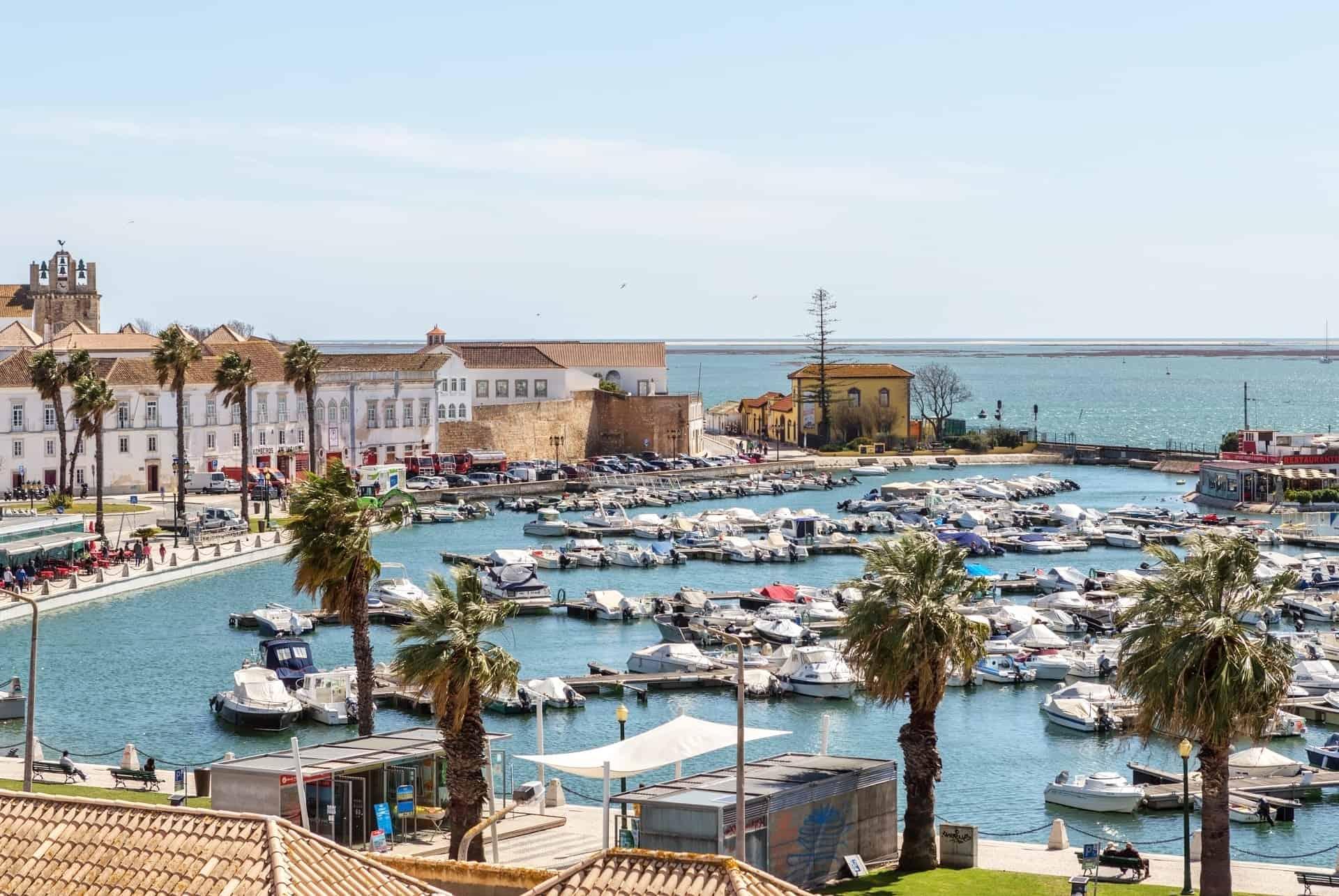 Faro port visiting Benagil cave