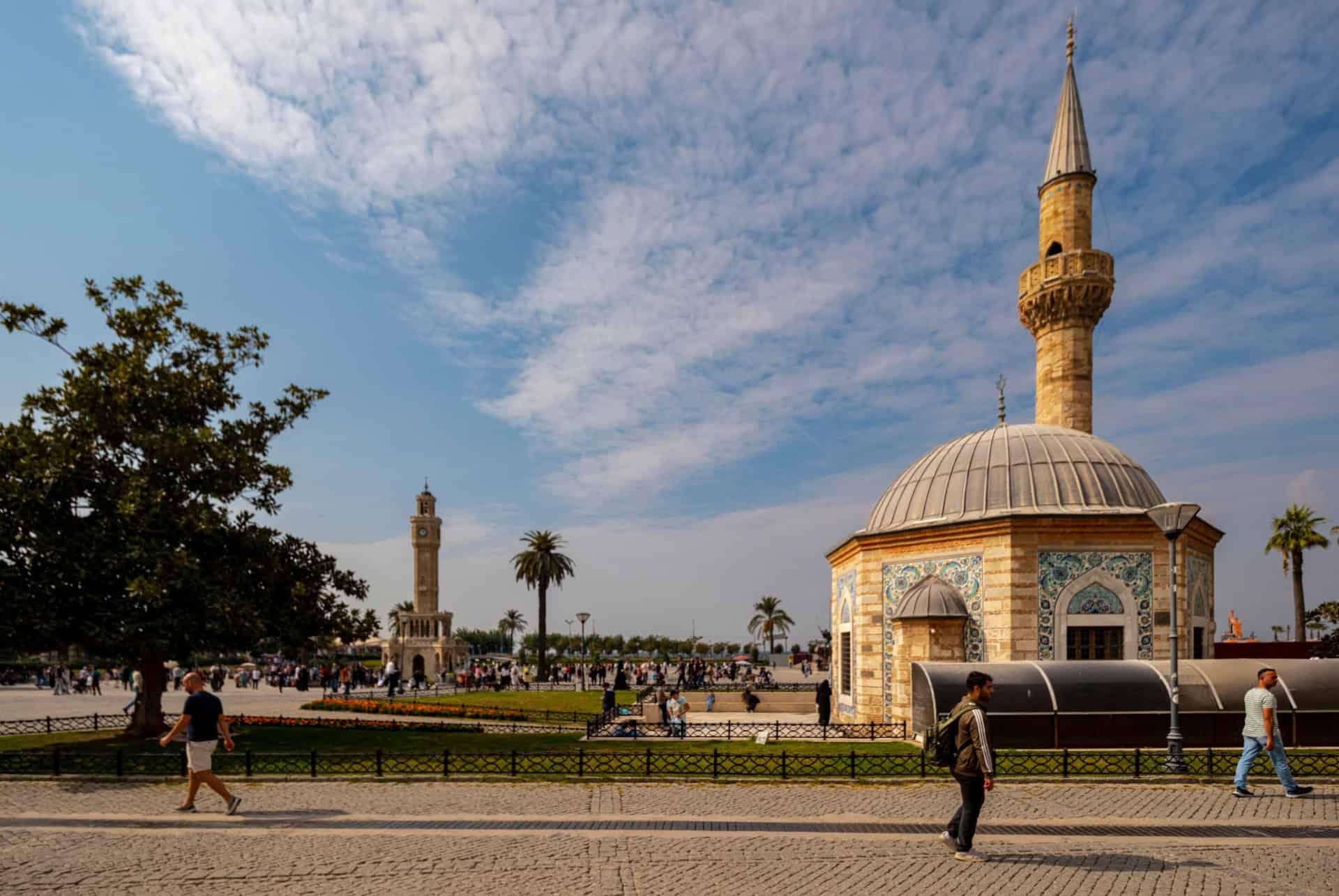 Yali Mosque