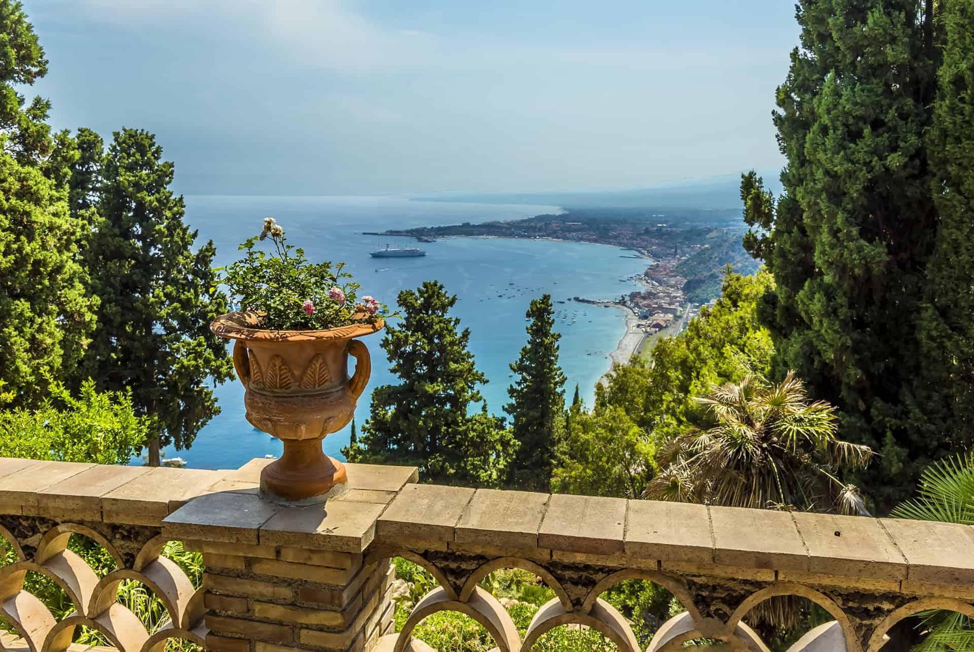 Villa Comunale panoramic views