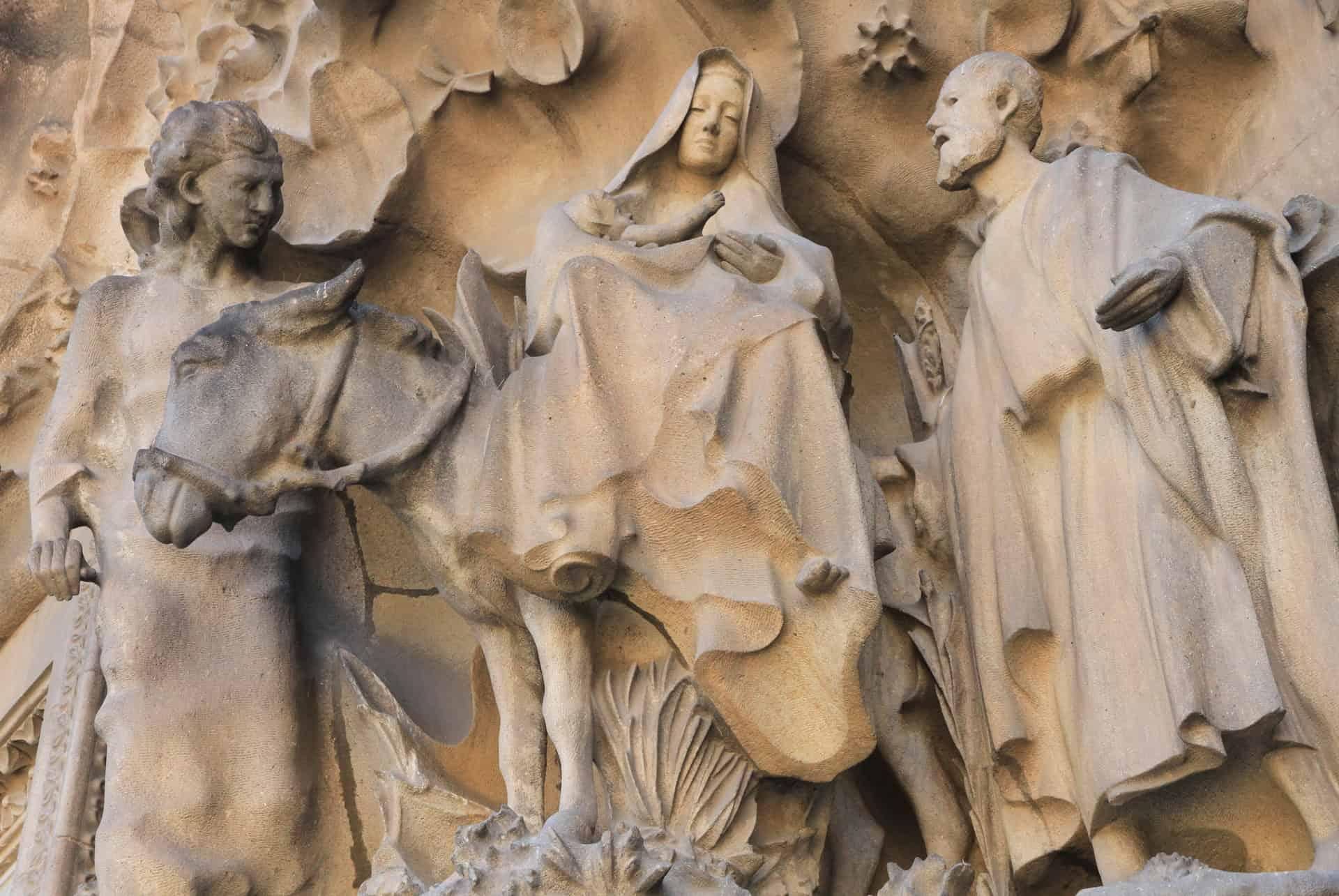 visit the sagrada familia nativity facade