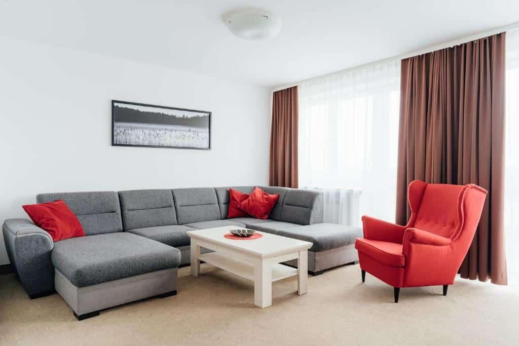 hotel logos where to stay warsaw