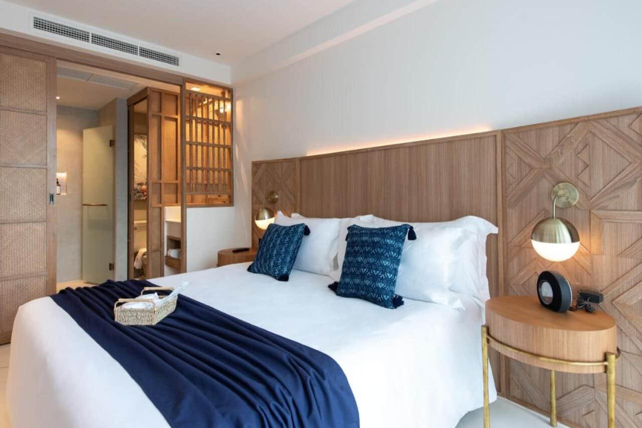 thee vijit room