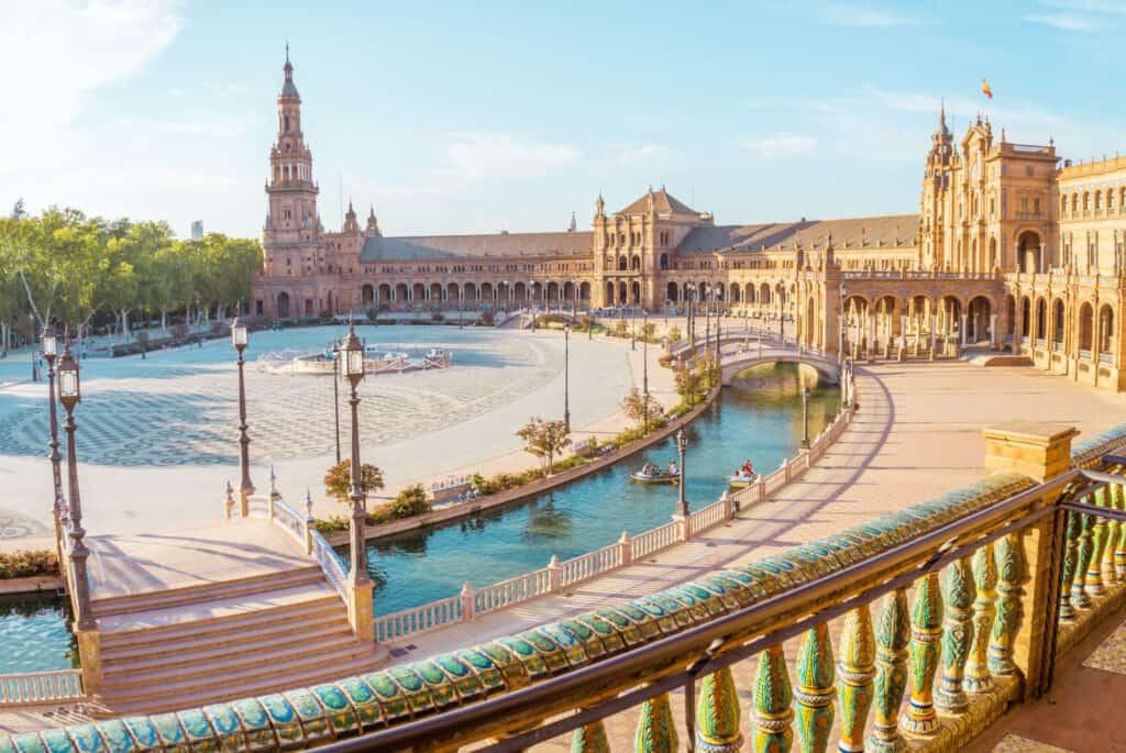 seville plaza de espana in march