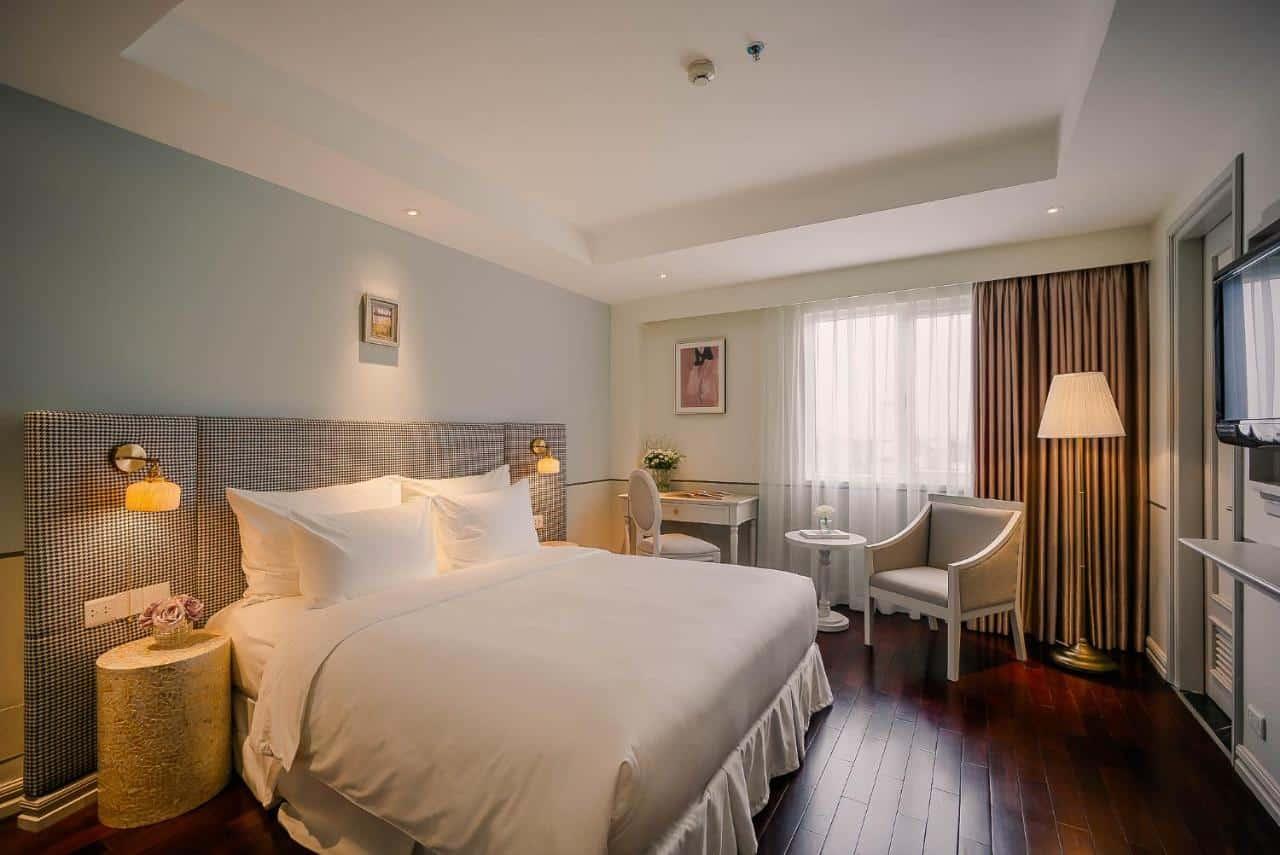 ba dinh room