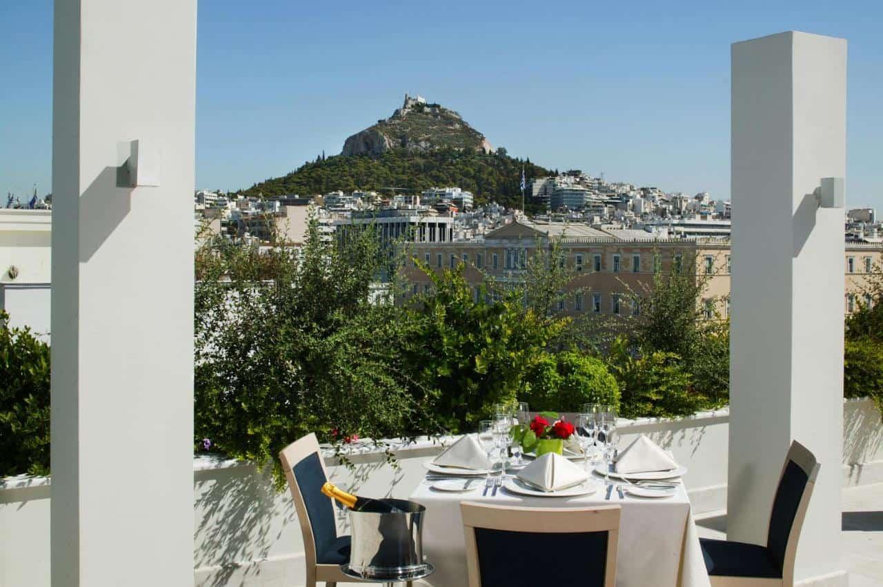 where to stay in athens syntagma outside