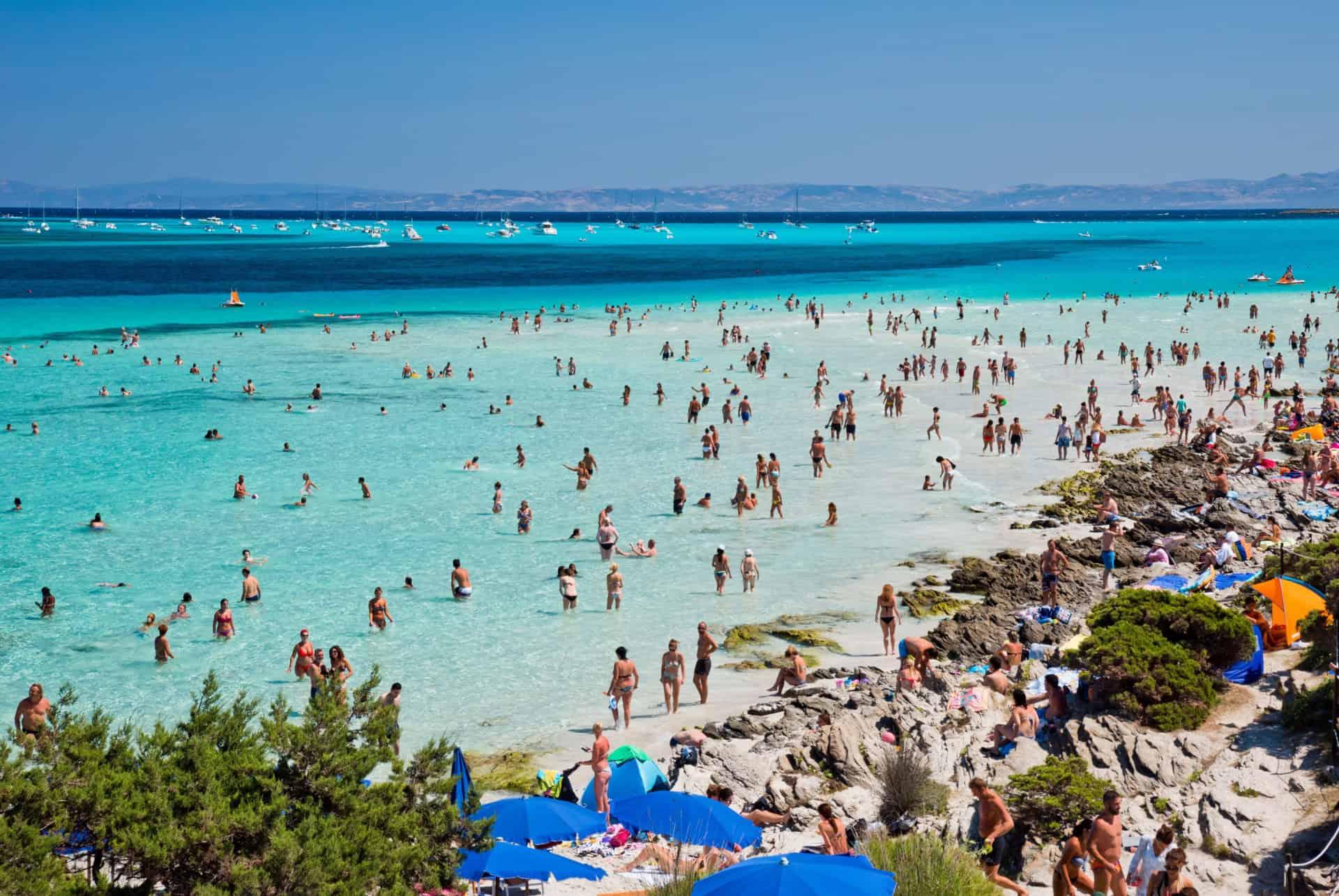 tourism crowd sardinia in august