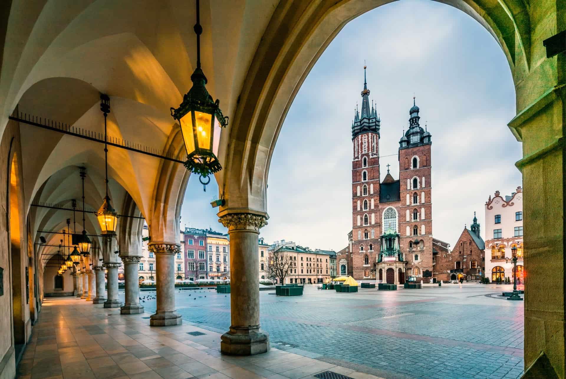 where to sleep in krakow rynek