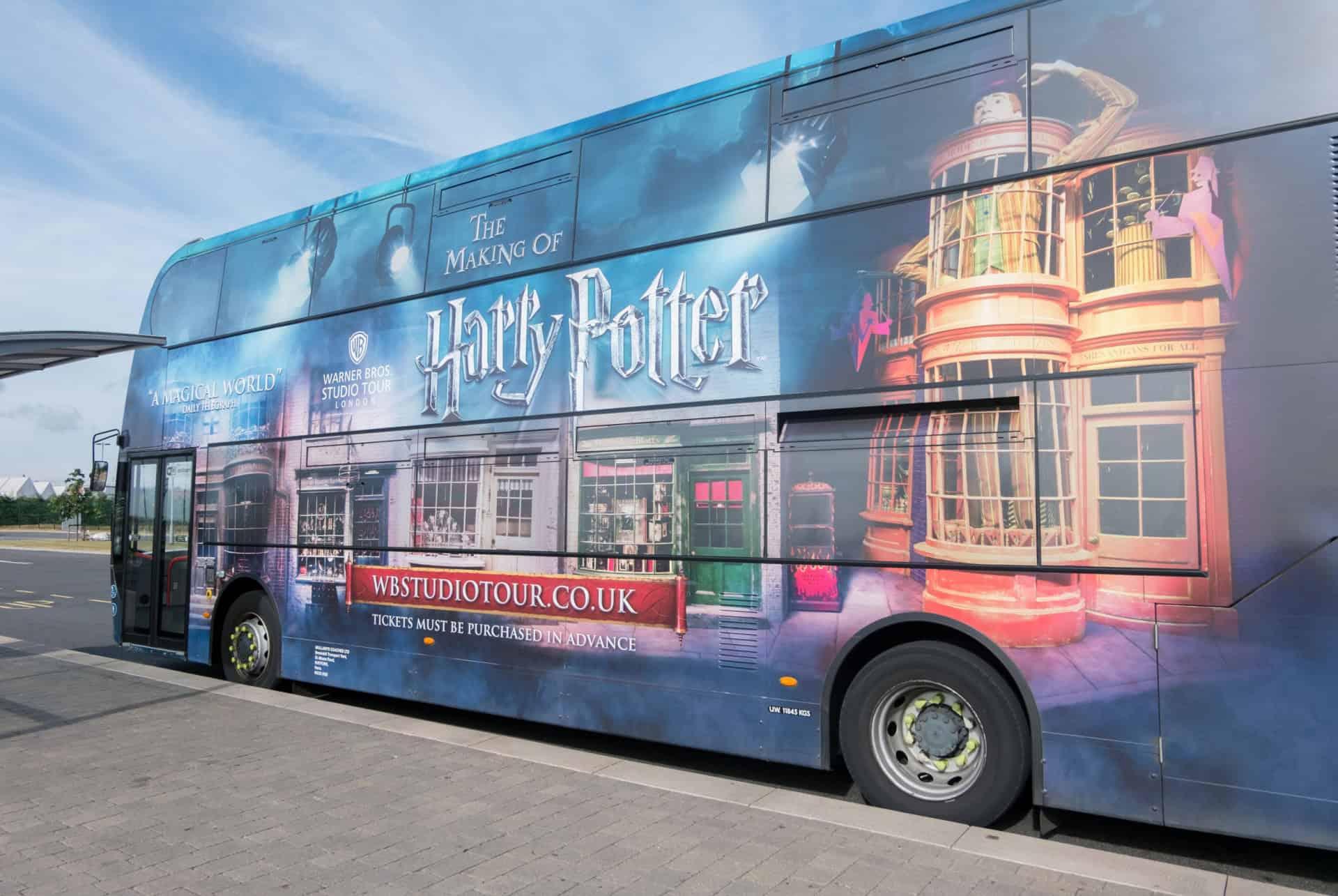 warner bros studio tour shuttle
