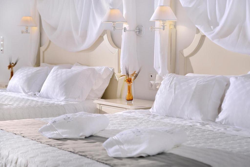 Kamari Hotel stay in Sifnos