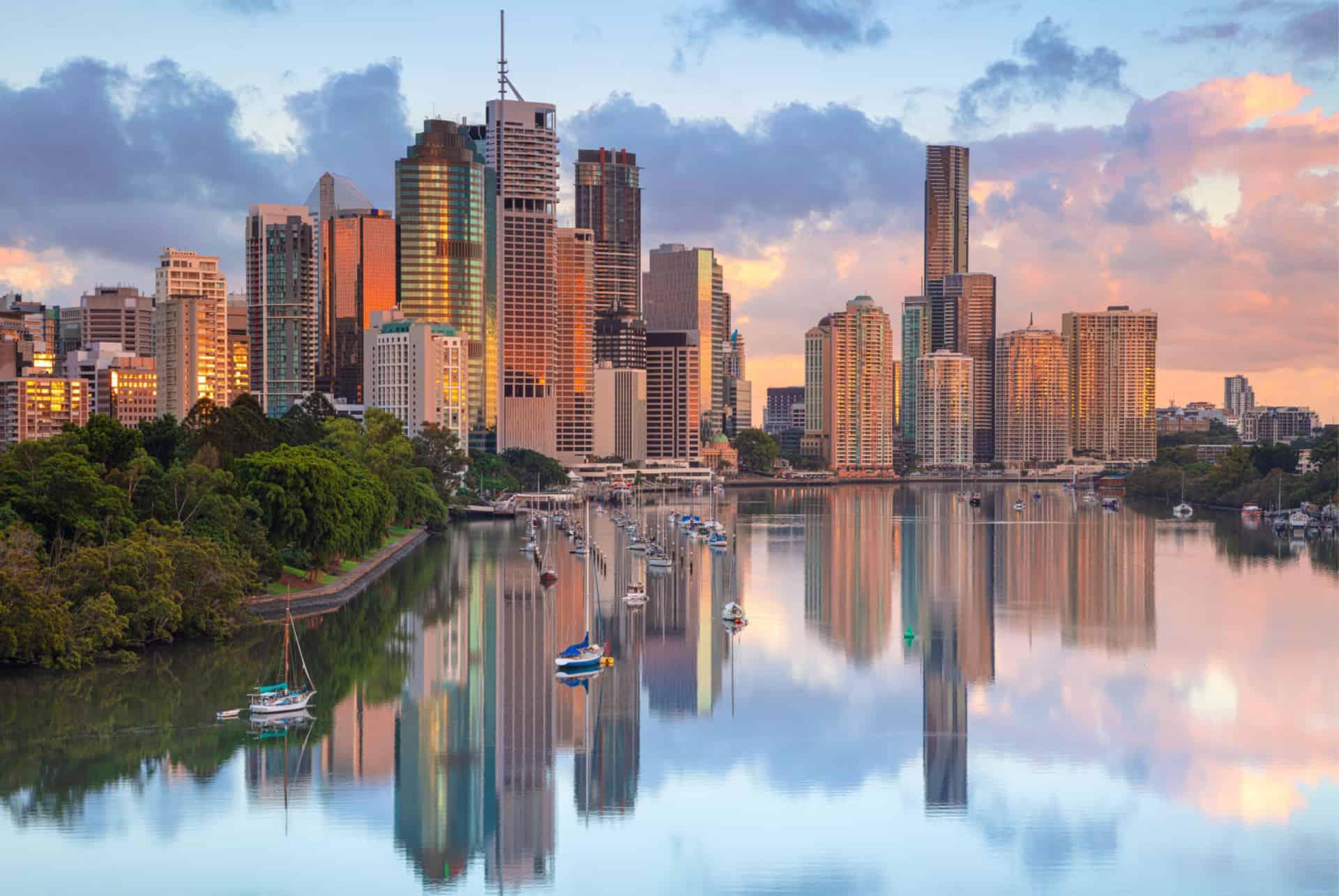 where to stay in brisbane