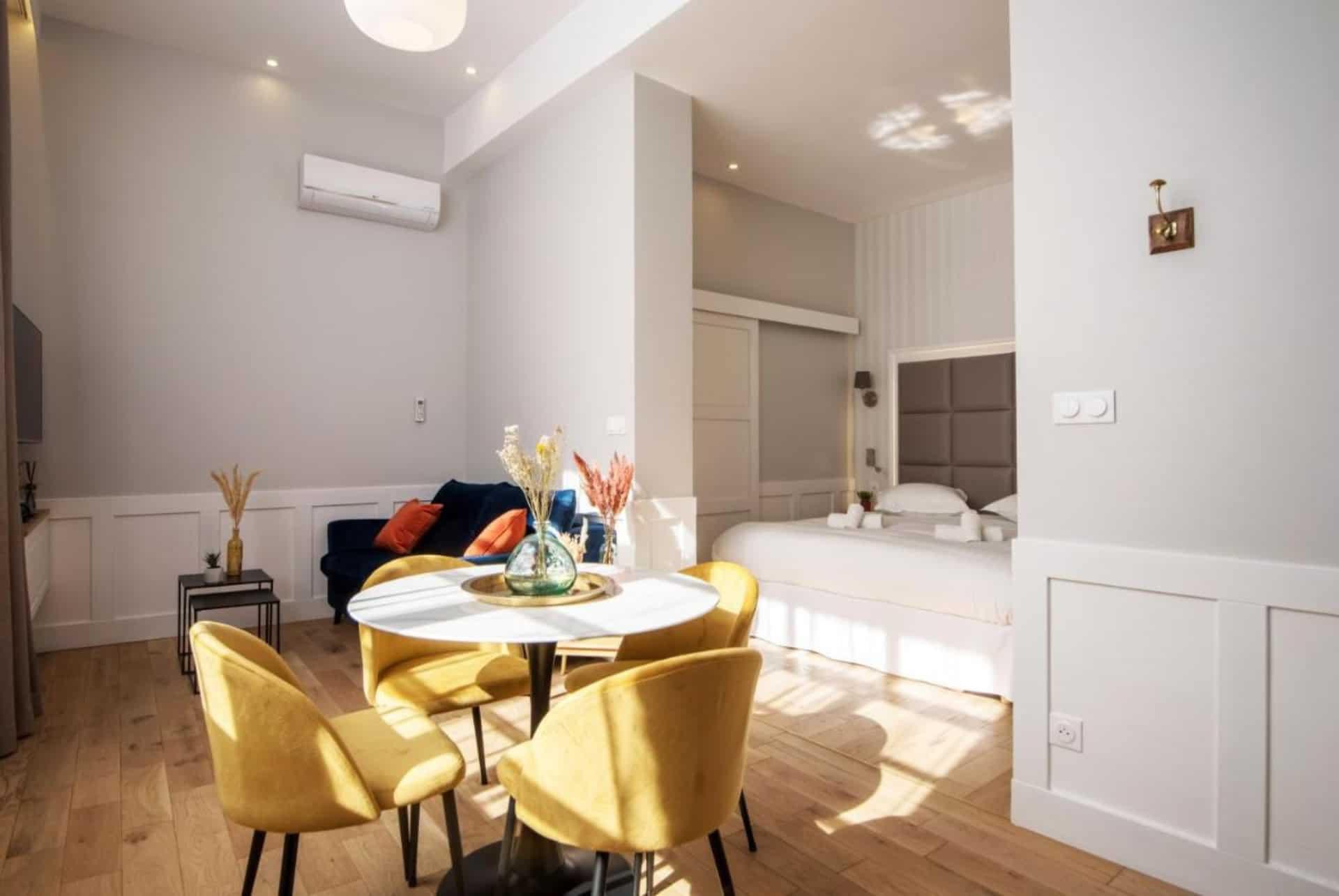 suites-faidherbe-living-area