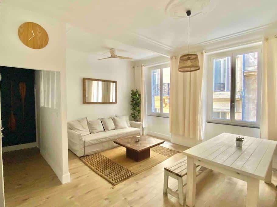 apartment in the city center of Marseille