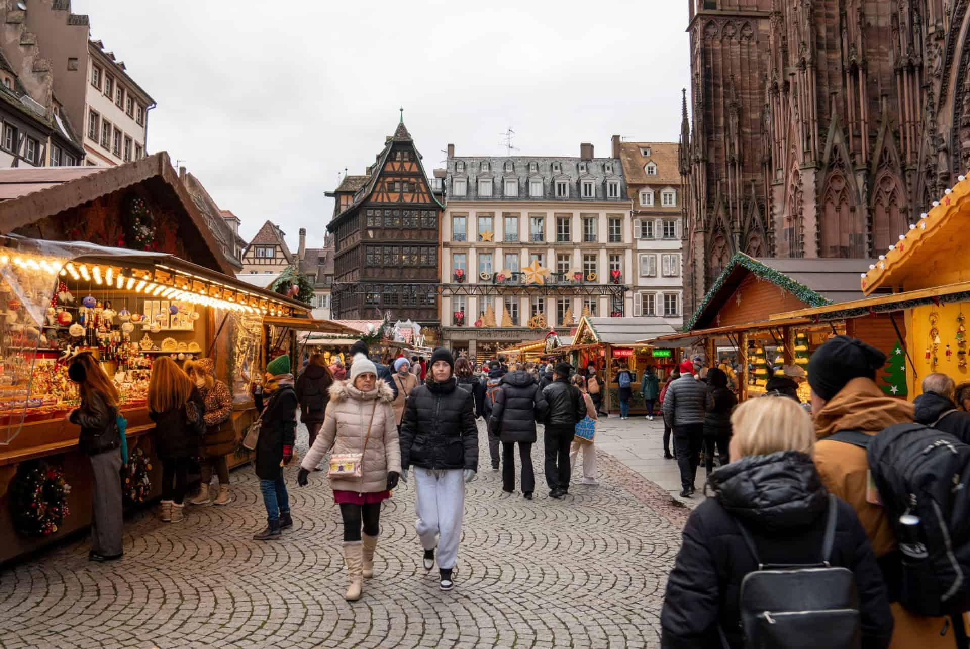getting around the strasbourg christmas market