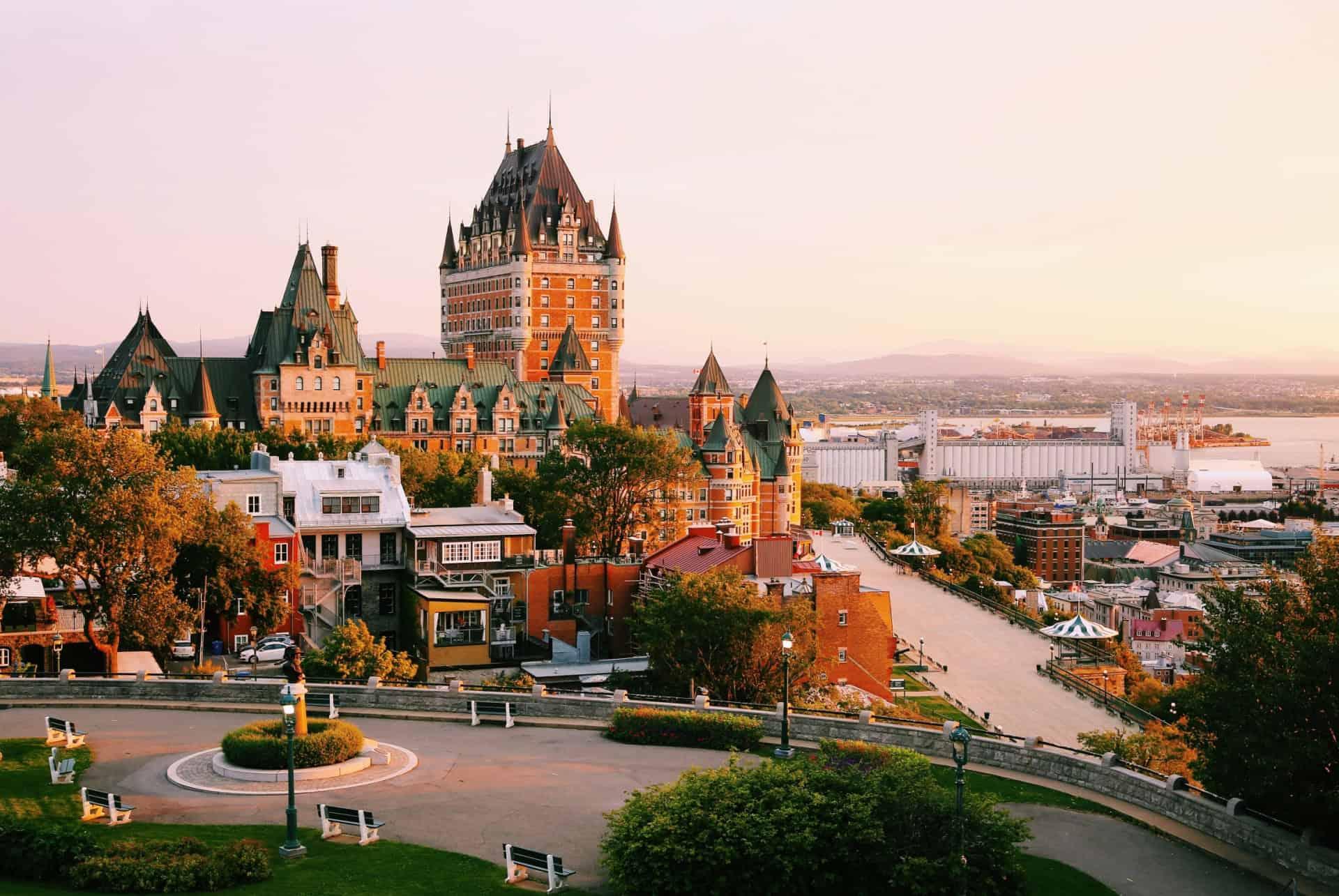 chateau frontenac stay quebec