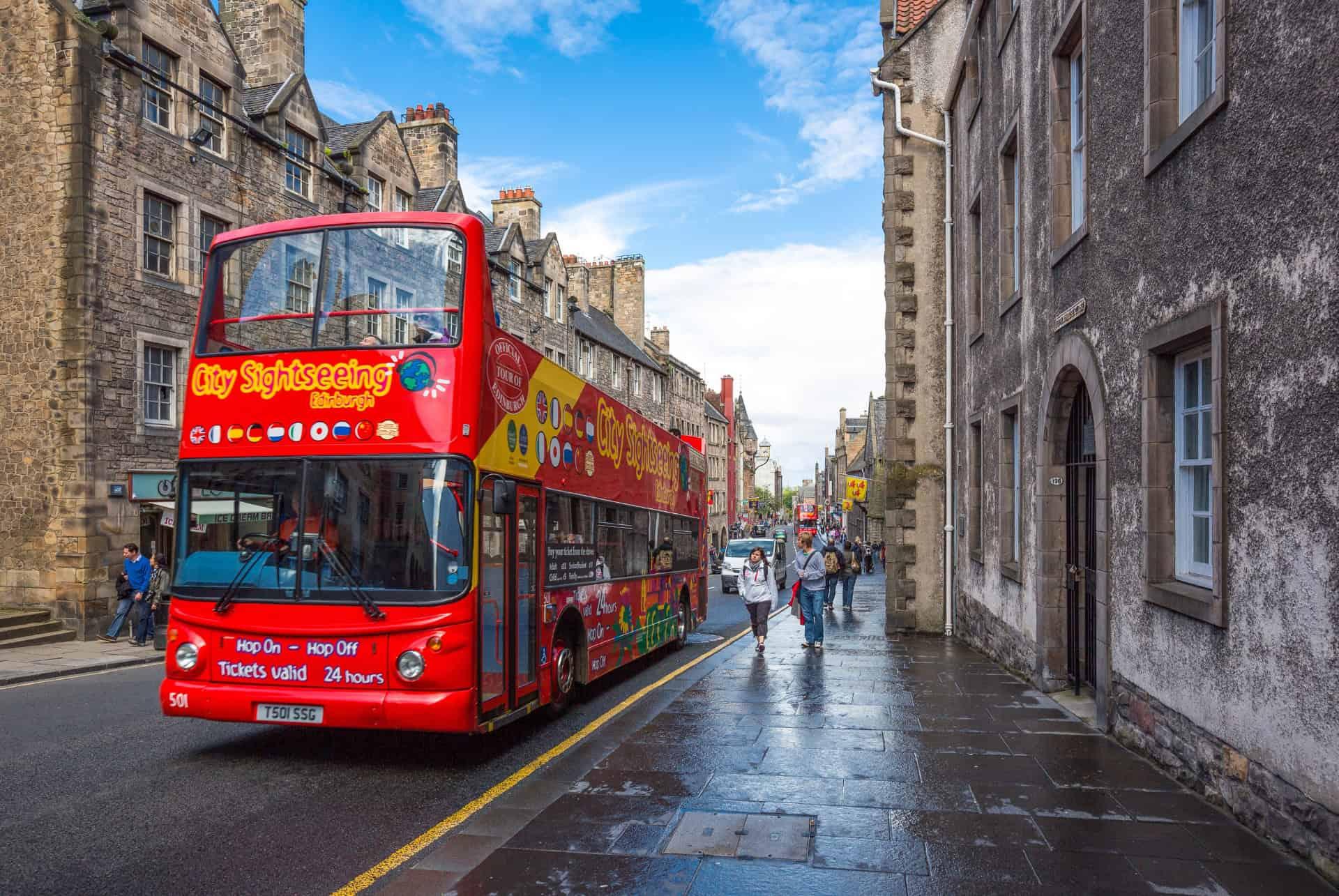edinburgh 2 days hop on hop off bus