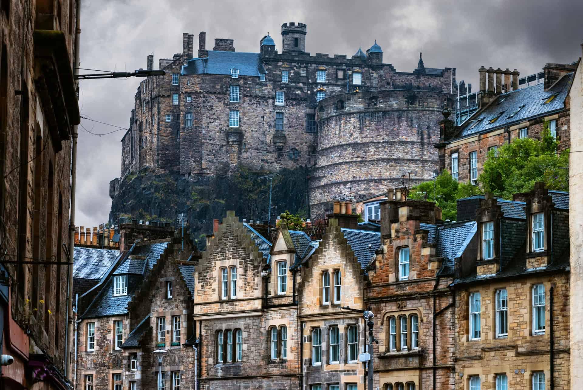 edinburgh in 2 days view of the castle