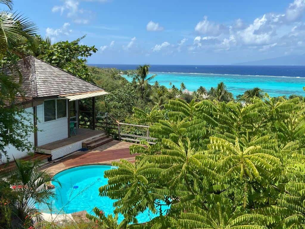 moorea sleeping happy bungalows