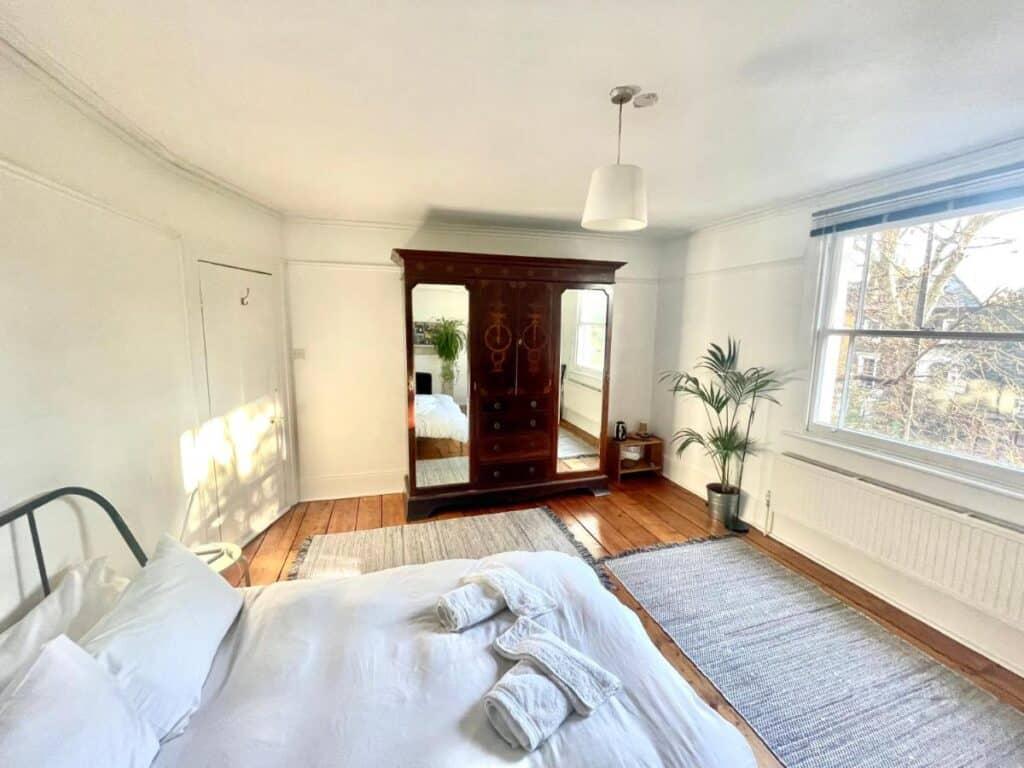 Camden room