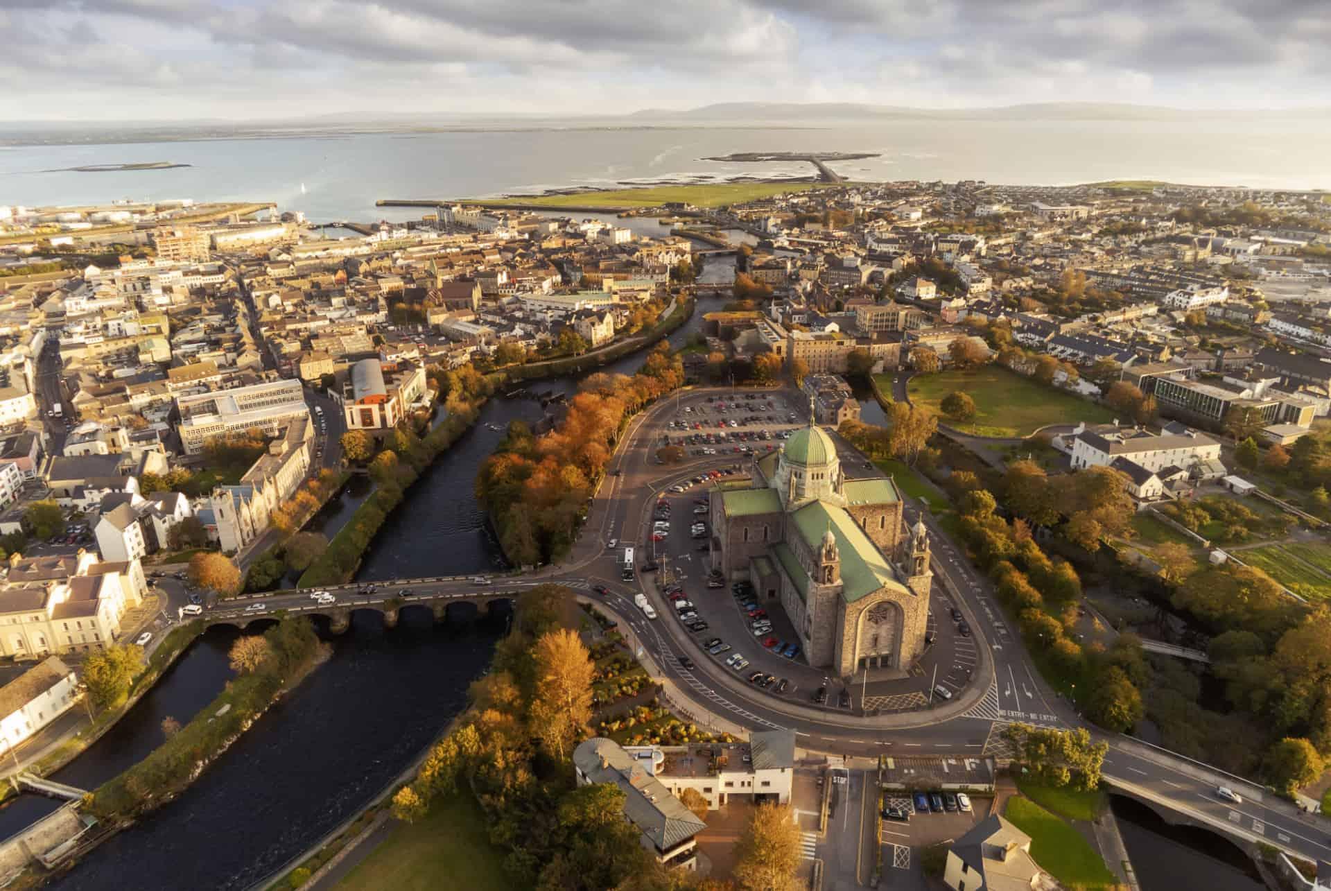 where to stay in galway