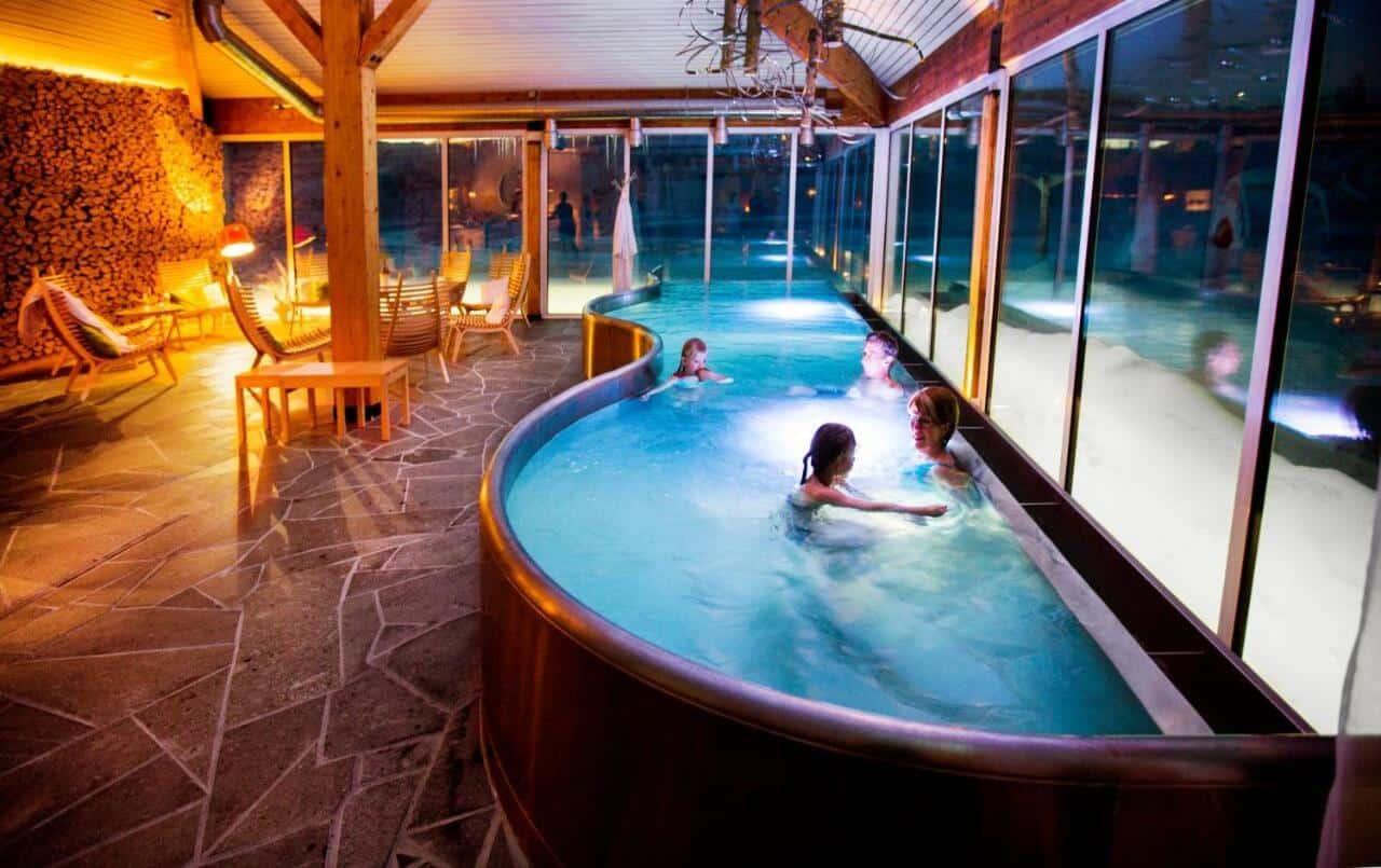 where to stay in kiruna center pool