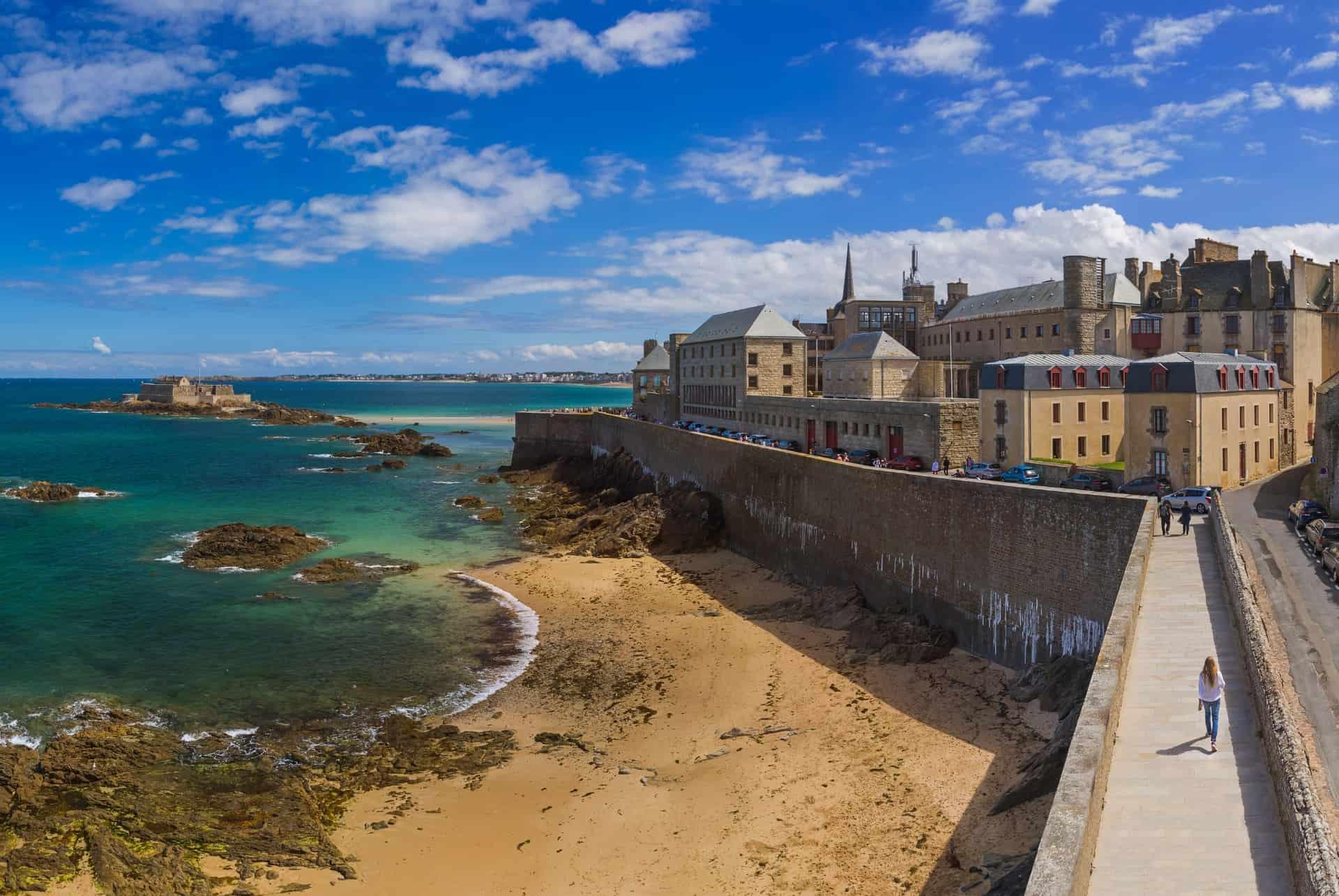 sleep in saint malo