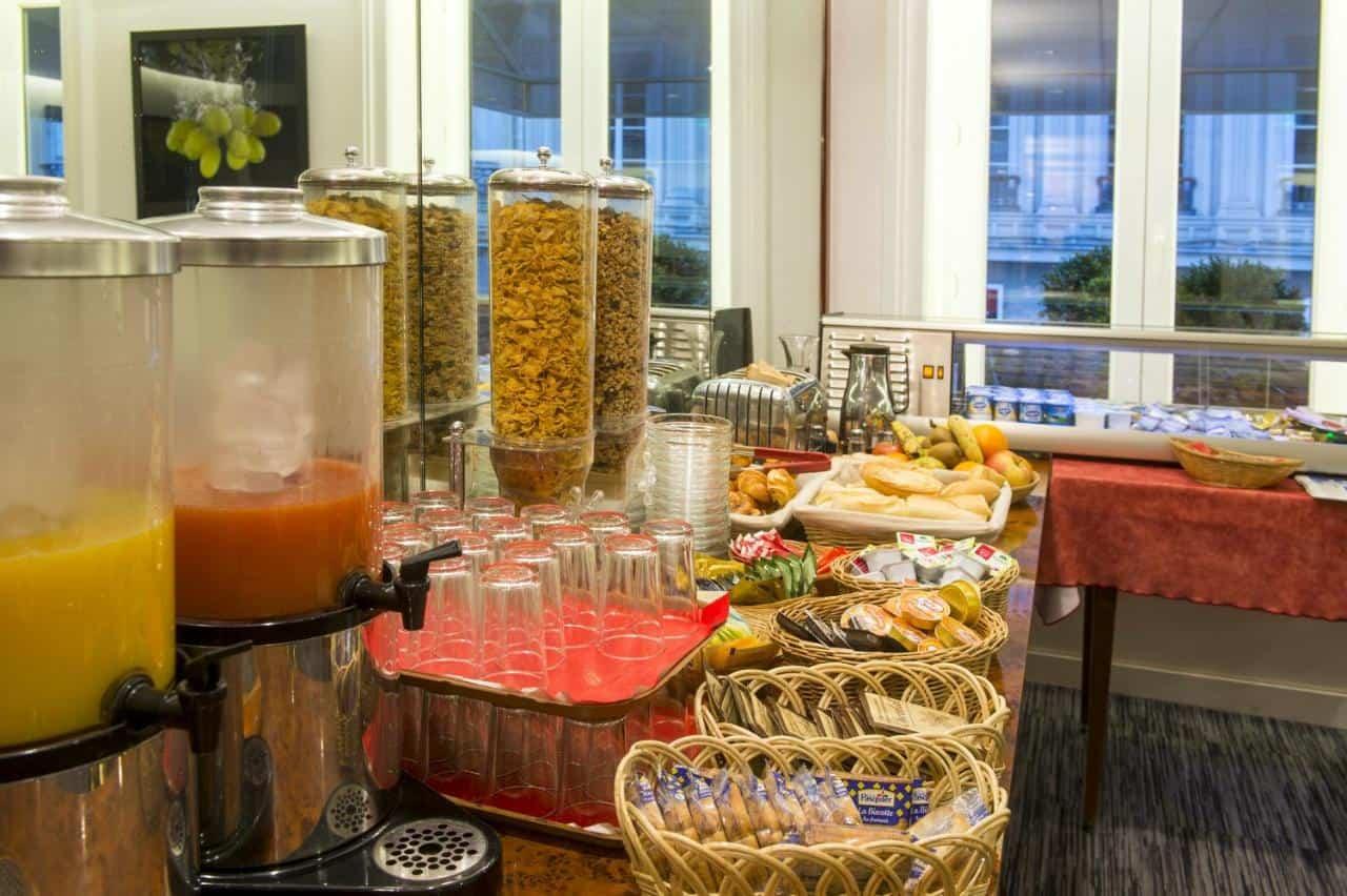 lyon la residence breakfast