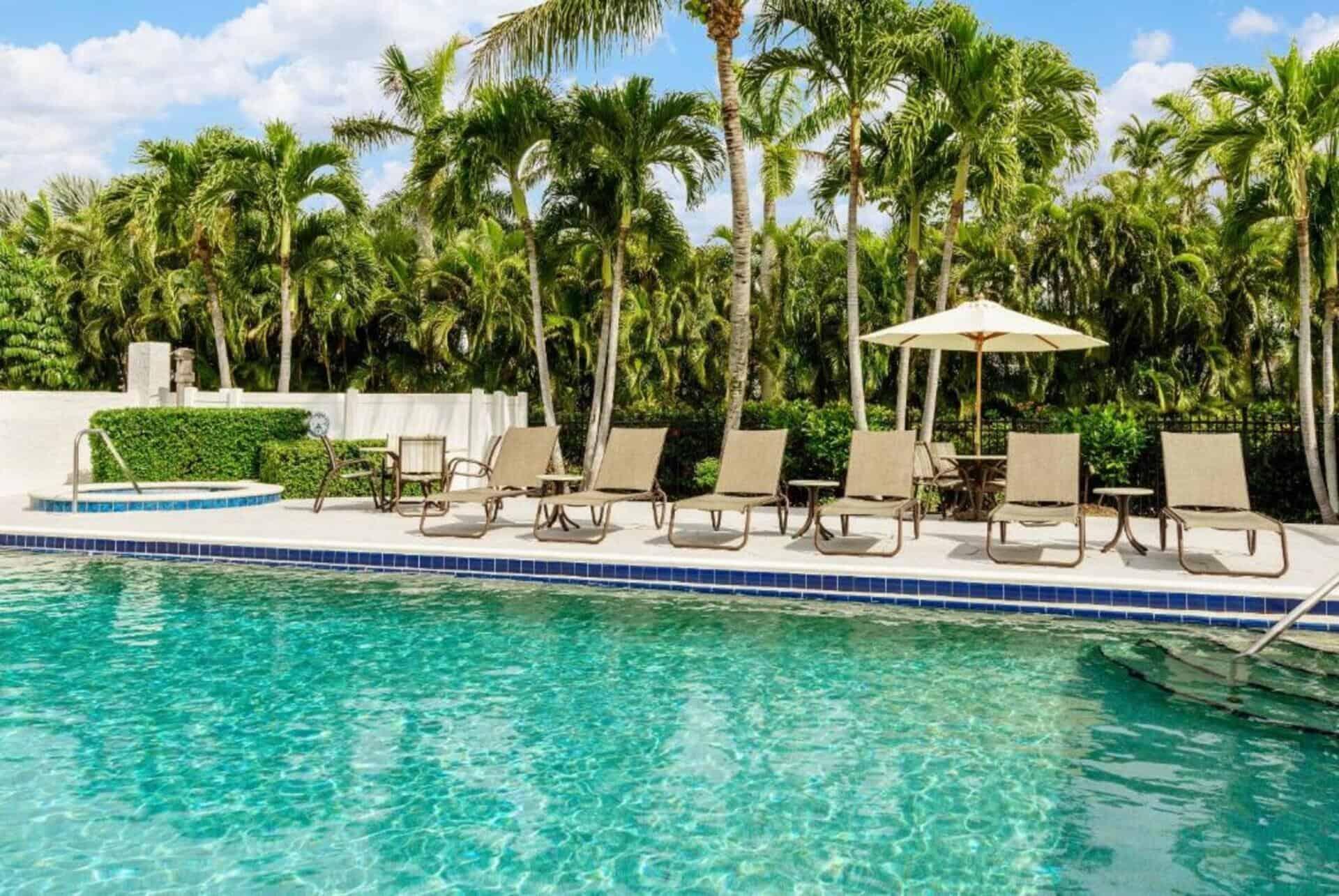 Olde Marco Island Inn Pool