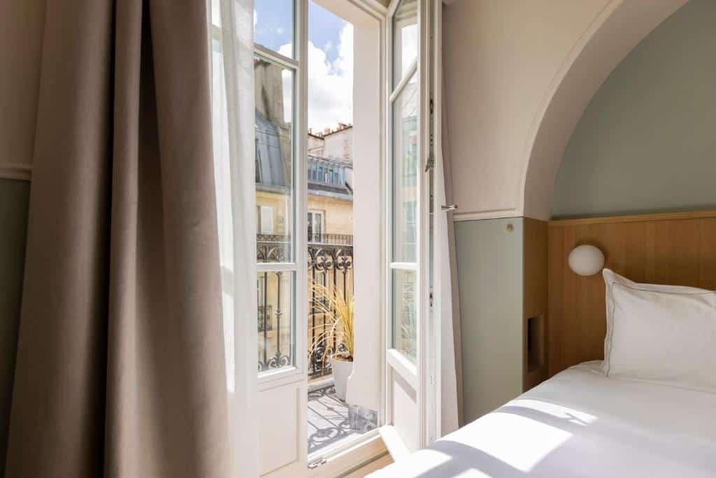 Hotel Oratio stay in Paris