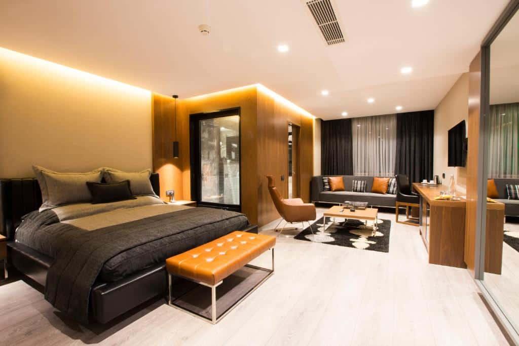zeniva hotel room