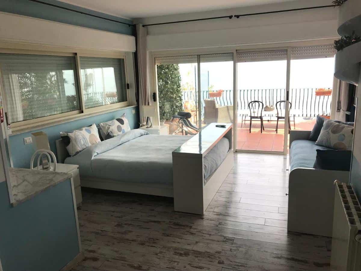 b&b la terrazza sul mare taormina room