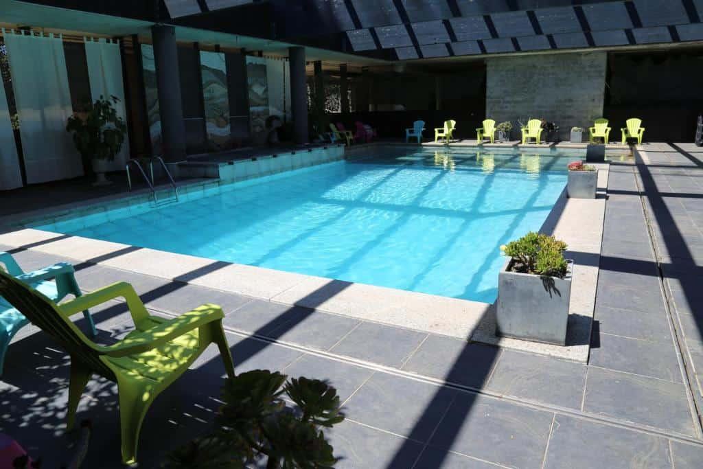 cors hotel pool