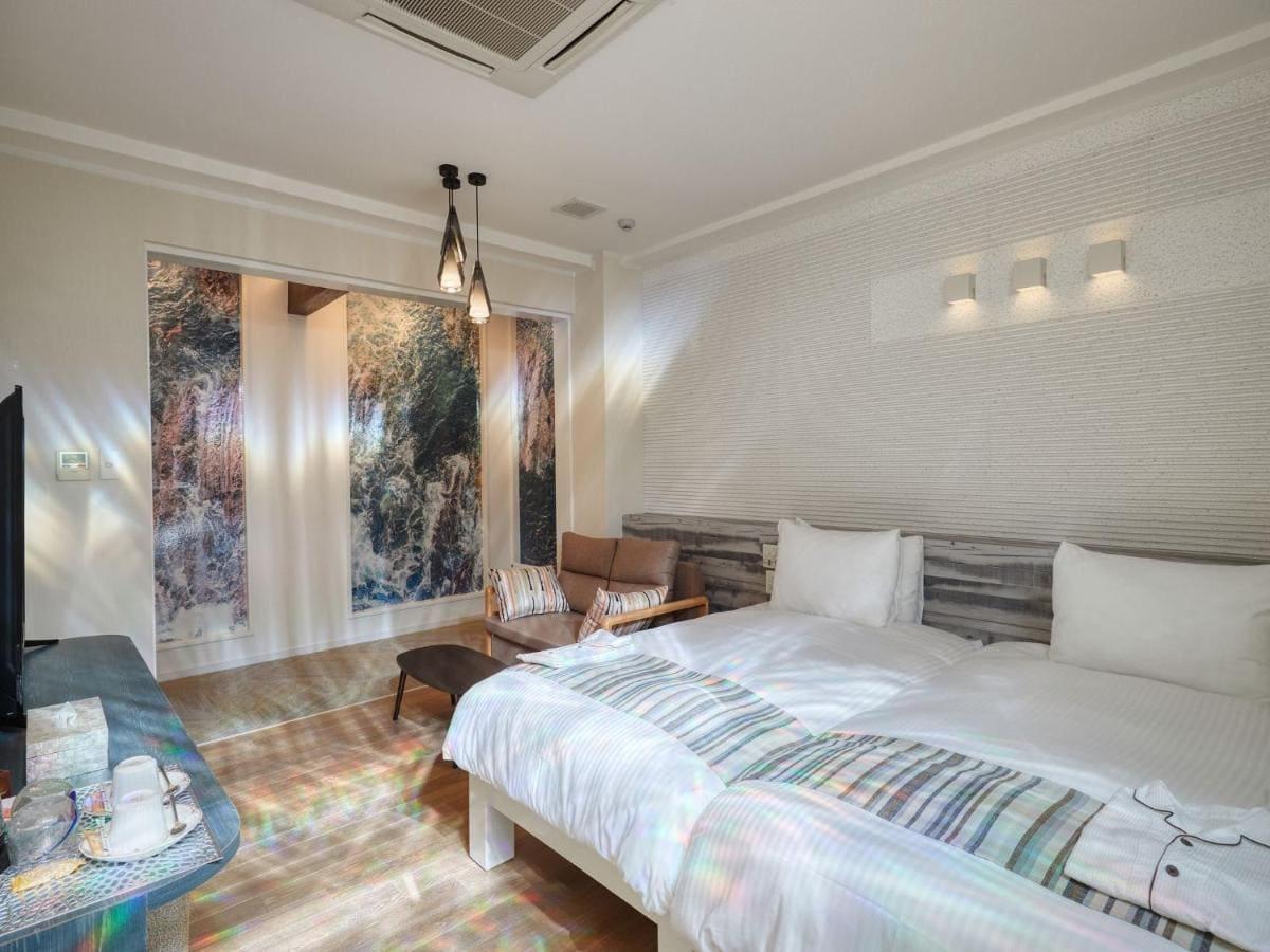 where to sleep in okinawa onna room