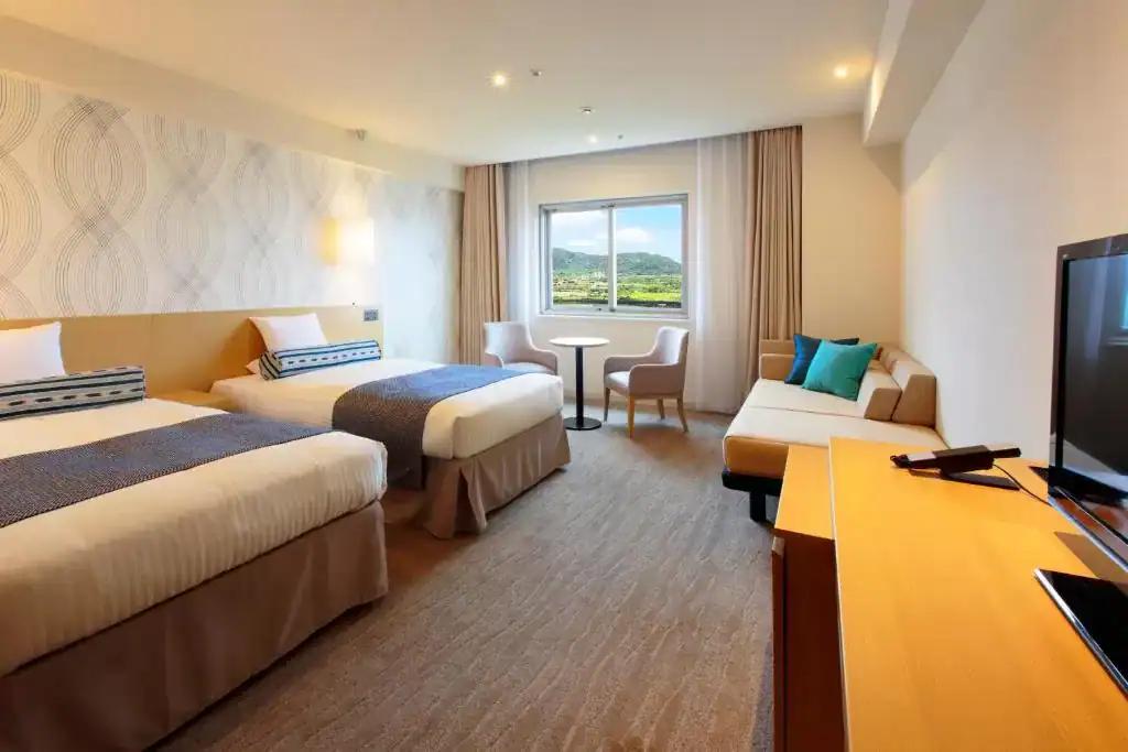 where to sleep in okinawa ishigaki room