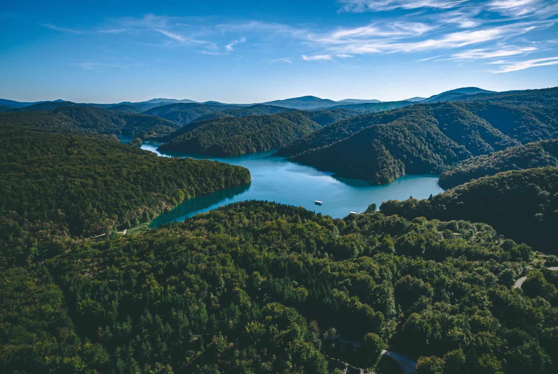 blue lakes plitvice in spring