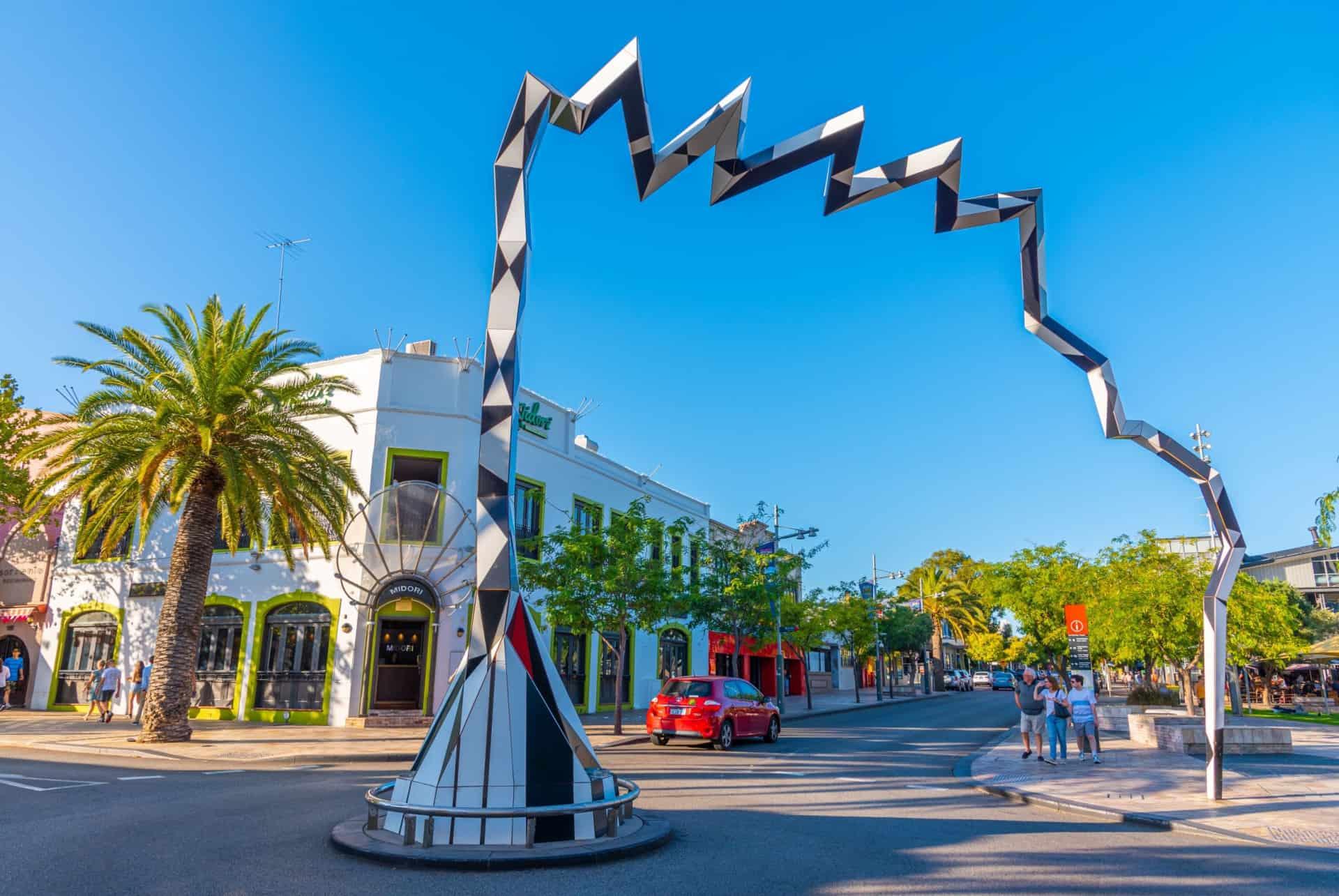 where to stay in perth northbridge