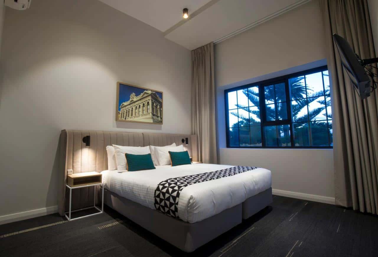 where to stay in perth fremantle room