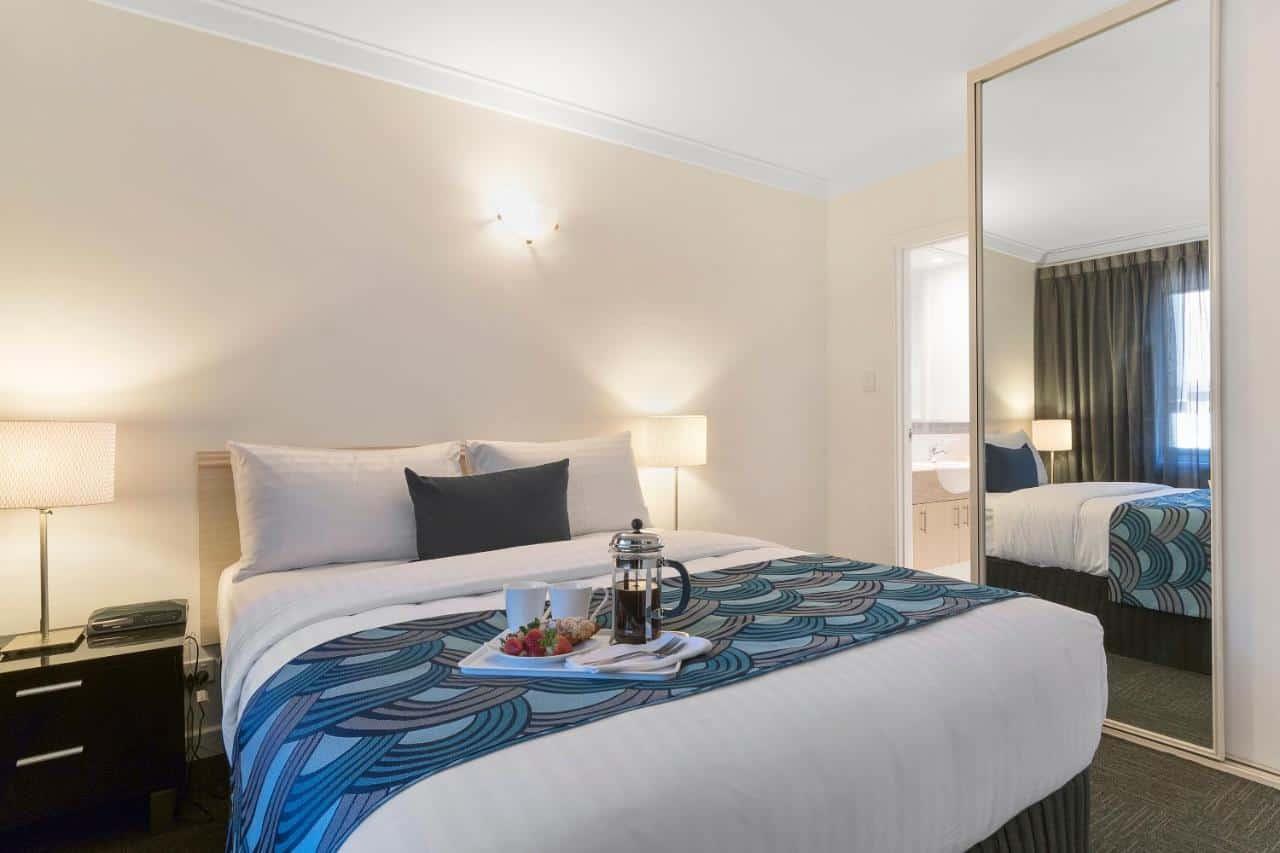 where to stay in perth south perth room