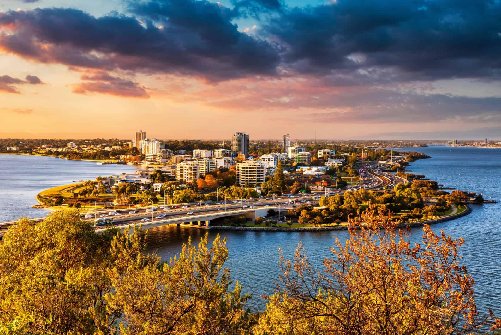 where to stay in perth south perth