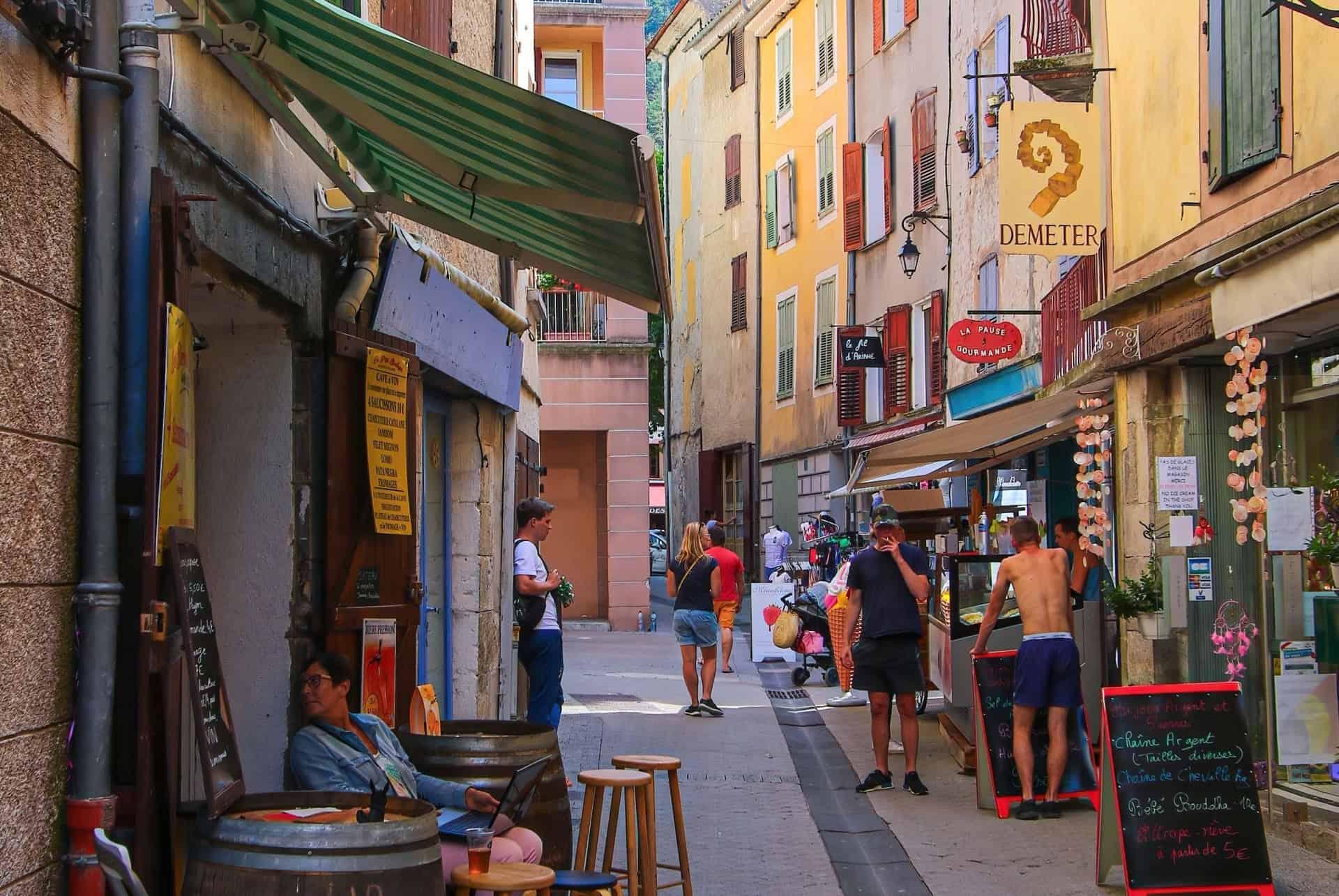 where to eat in castellane