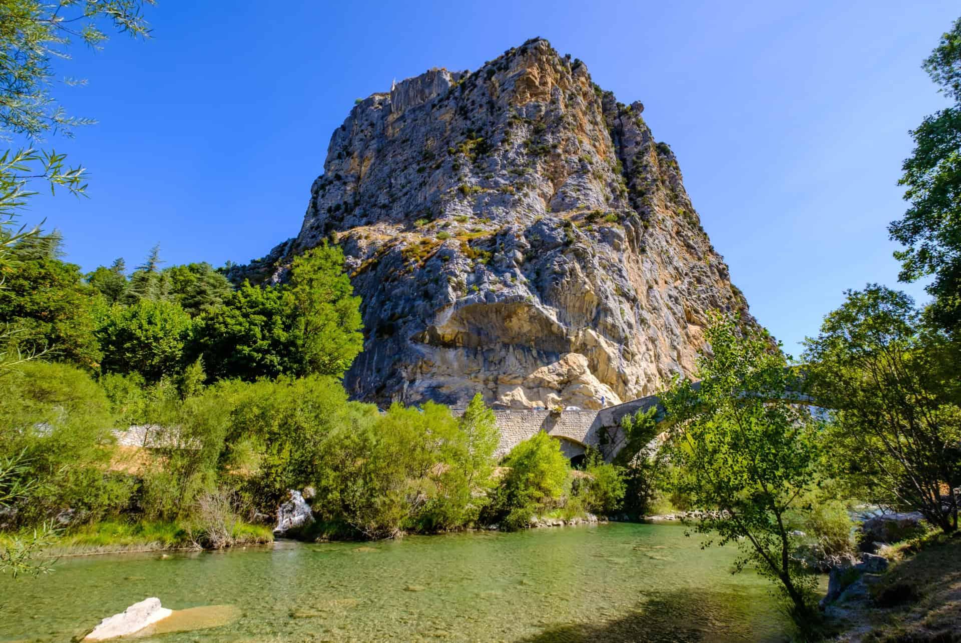 visit castellane