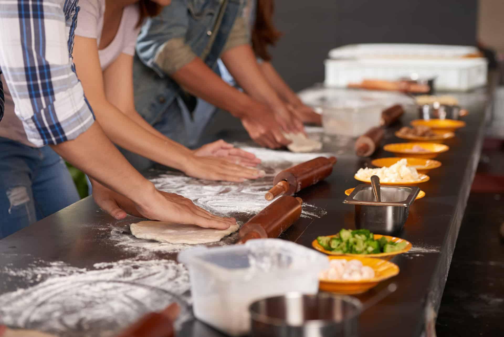 italian cooking class pizza