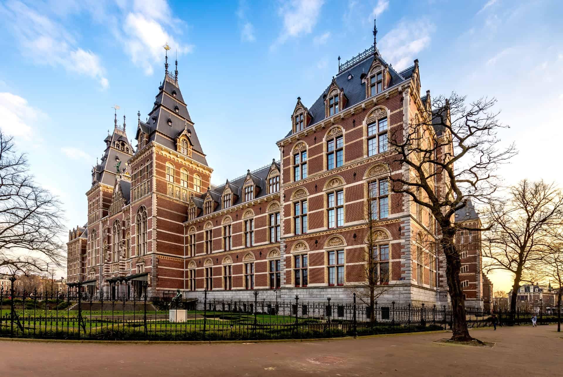 amsterdam in april rijksmuseum