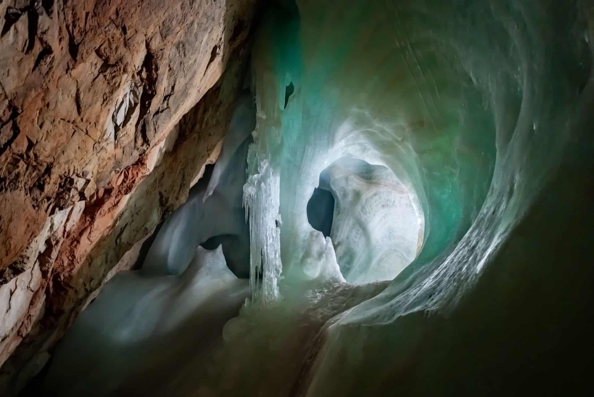 Eisriesenwelt caves