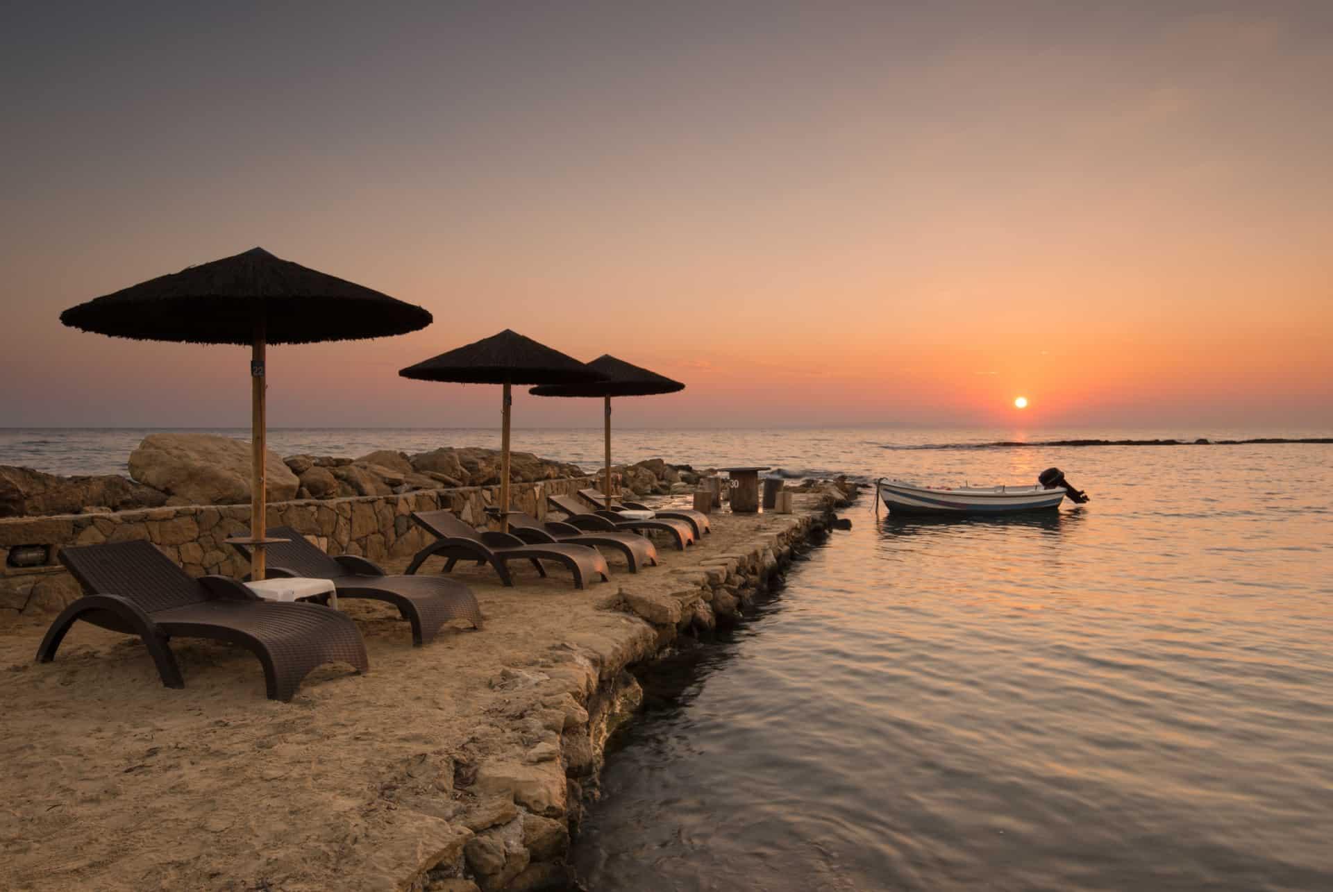 where to sleep in Tsilivi