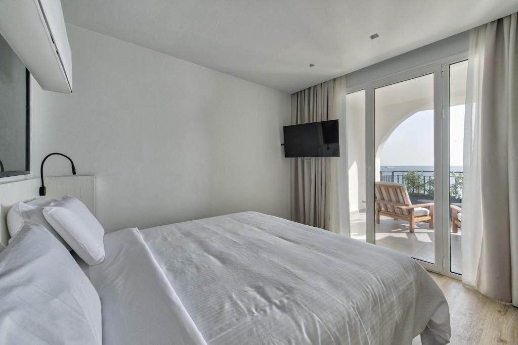 bitzaro boutique hotel room