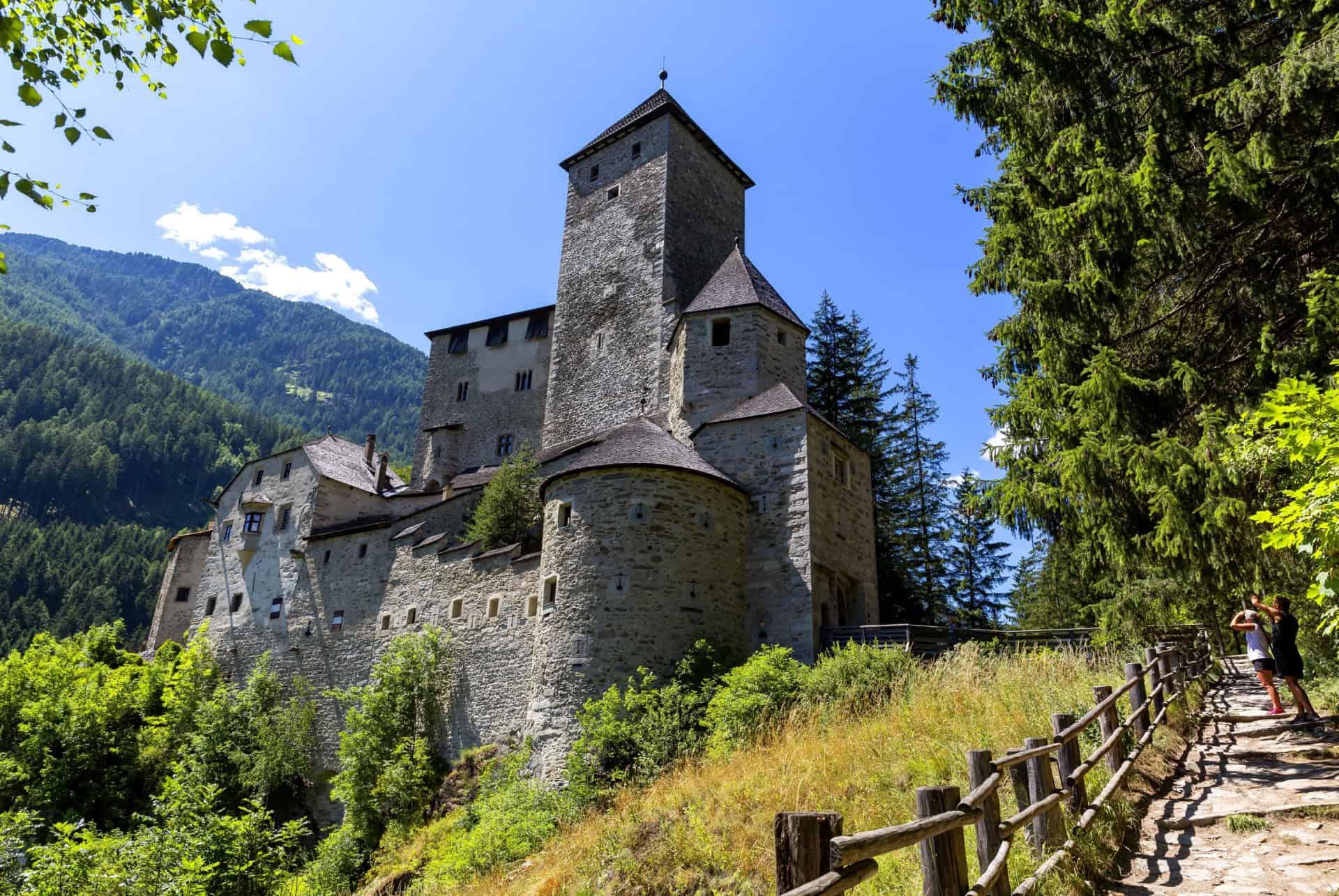 Taufers castle