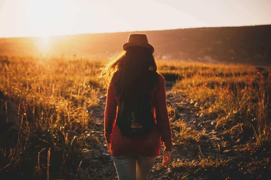 traveler, woman, travel, fear, anxiety