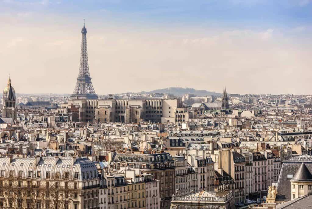 romantic weekend in Paris