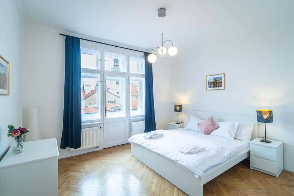 Royal Road Residence room