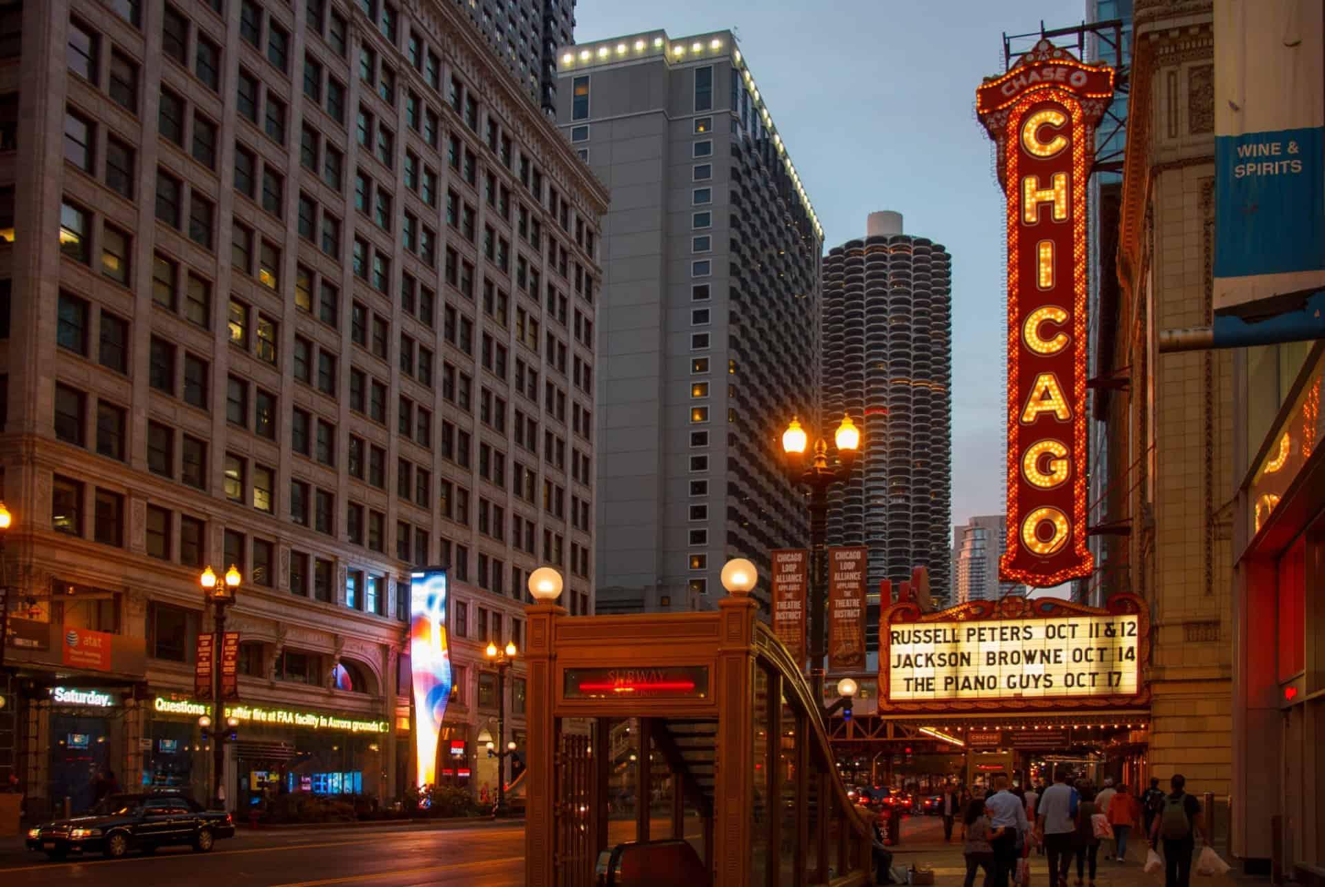 the loop where to stay in chicago